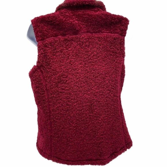 LL Bean Fuzzy Maroon Full Zip vest Women’s size Sm - Picture 2 of 5